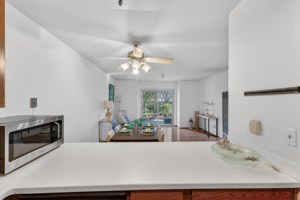 Detail Gallery Image 11 of 22 For 121 Vista Prieta, Santa Cruz,  CA 95062 - 2 Beds | 1 Baths