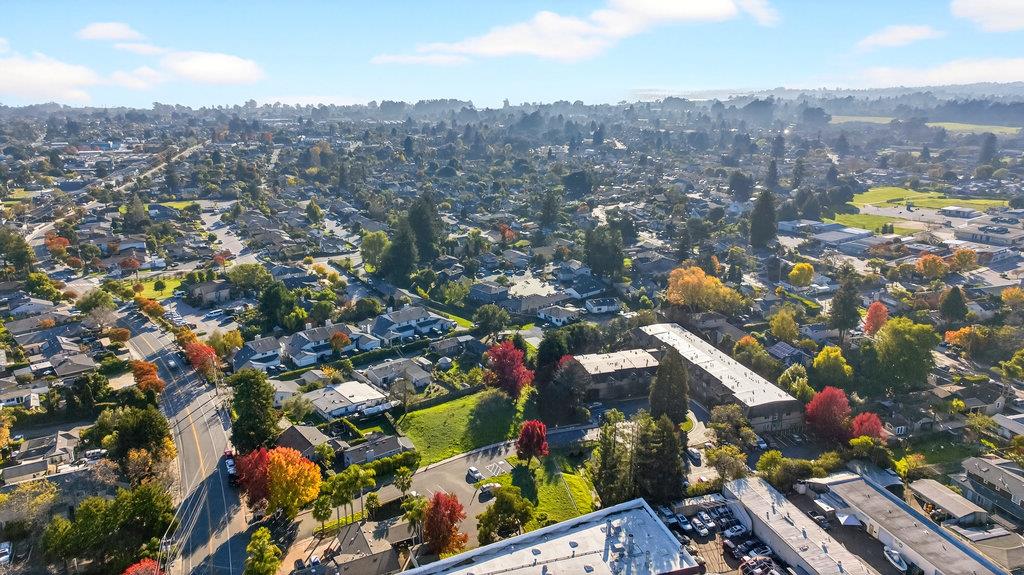 Detail Gallery Image 5 of 22 For 121 Vista Prieta, Santa Cruz,  CA 95062 - 2 Beds | 1 Baths