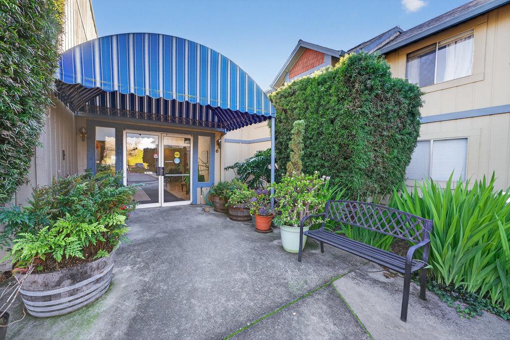 Detail Gallery Image 6 of 22 For 121 Vista Prieta, Santa Cruz,  CA 95062 - 2 Beds | 1 Baths