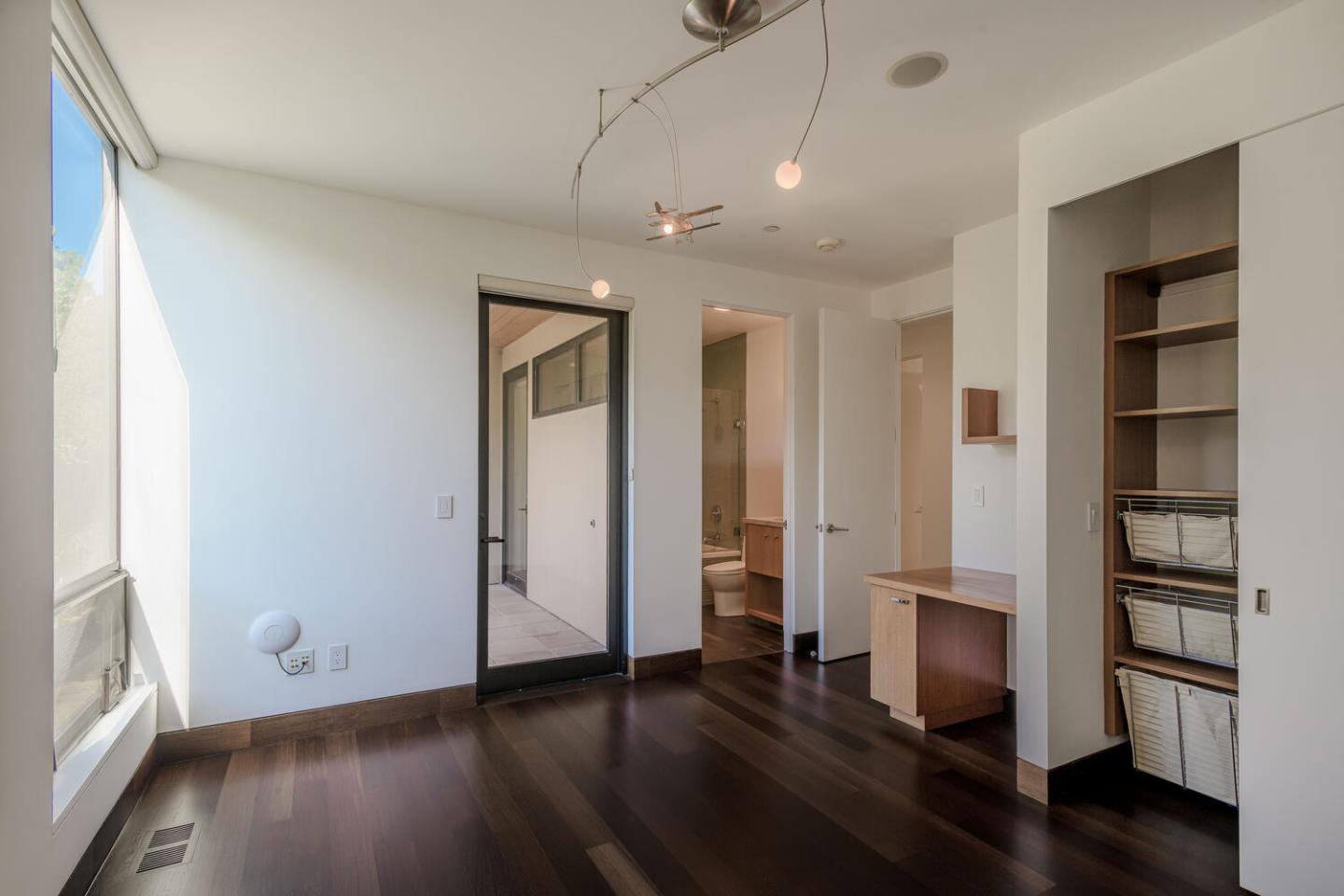 Detail Gallery Image 21 of 66 For 2510 Skyfarm Dr, Hillsborough,  CA 94010 - 5 Beds | 4/1 Baths