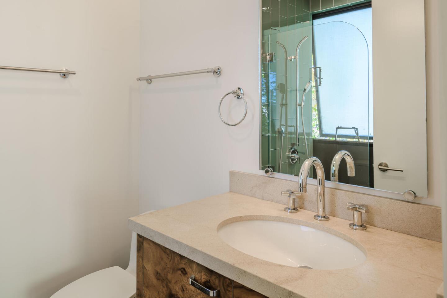 Detail Gallery Image 25 of 66 For 2510 Skyfarm Dr, Hillsborough,  CA 94010 - 5 Beds | 4/1 Baths