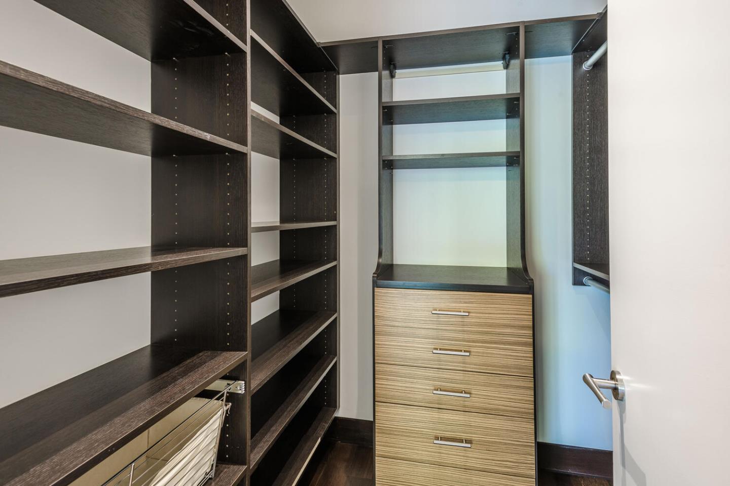 Detail Gallery Image 29 of 66 For 2510 Skyfarm Dr, Hillsborough,  CA 94010 - 5 Beds | 4/1 Baths