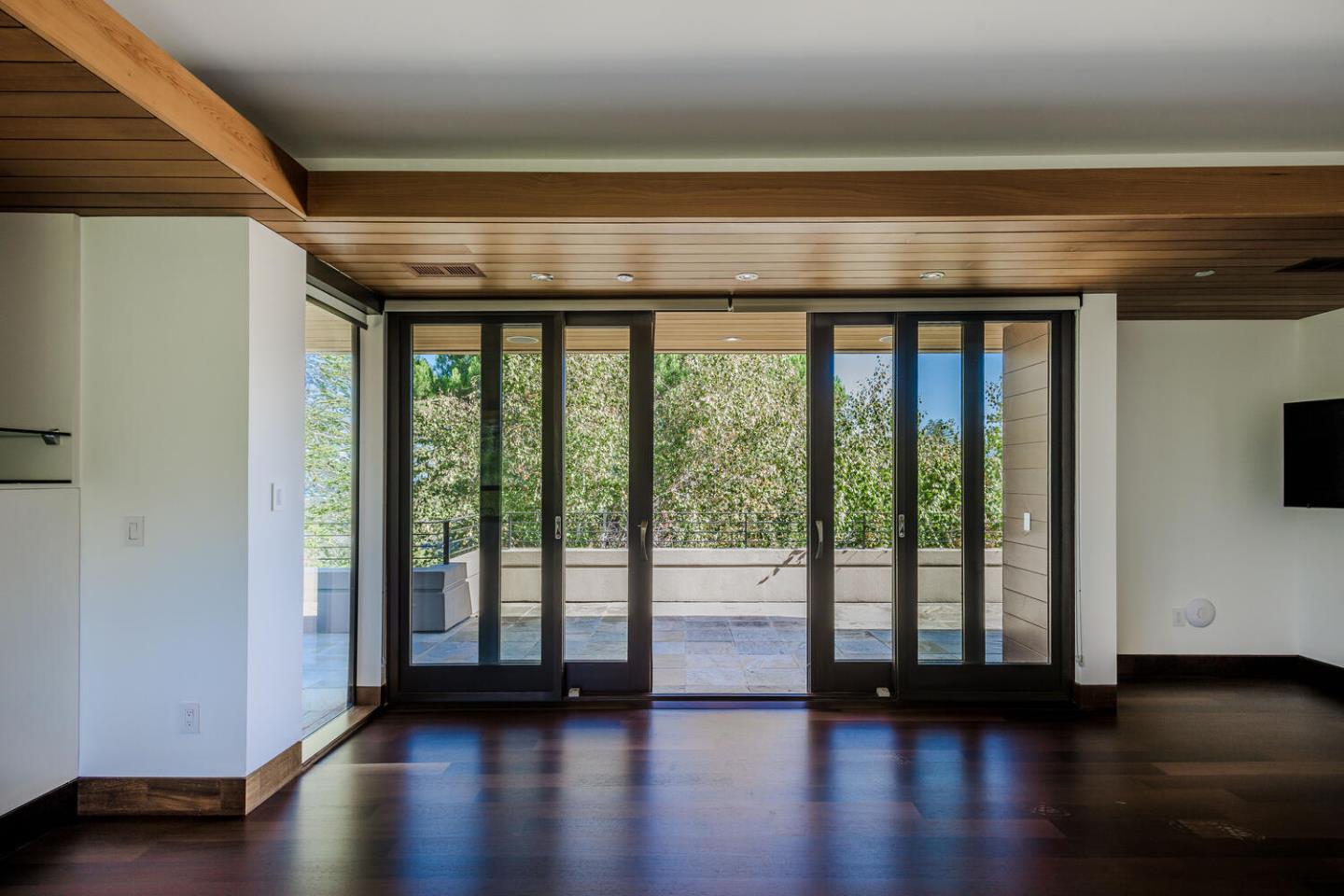 Detail Gallery Image 34 of 66 For 2510 Skyfarm Dr, Hillsborough,  CA 94010 - 5 Beds | 4/1 Baths