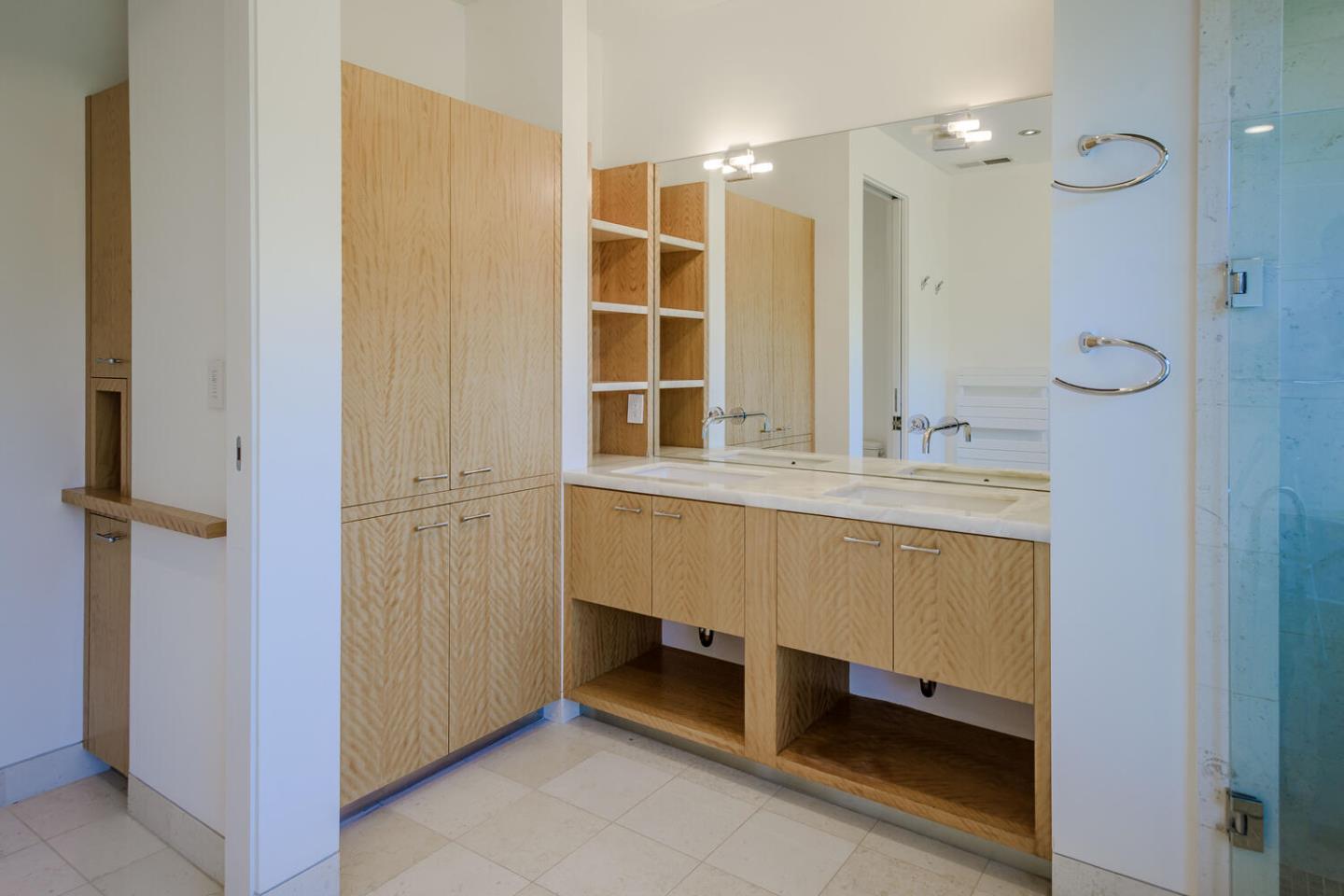 Detail Gallery Image 37 of 66 For 2510 Skyfarm Dr, Hillsborough,  CA 94010 - 5 Beds | 4/1 Baths