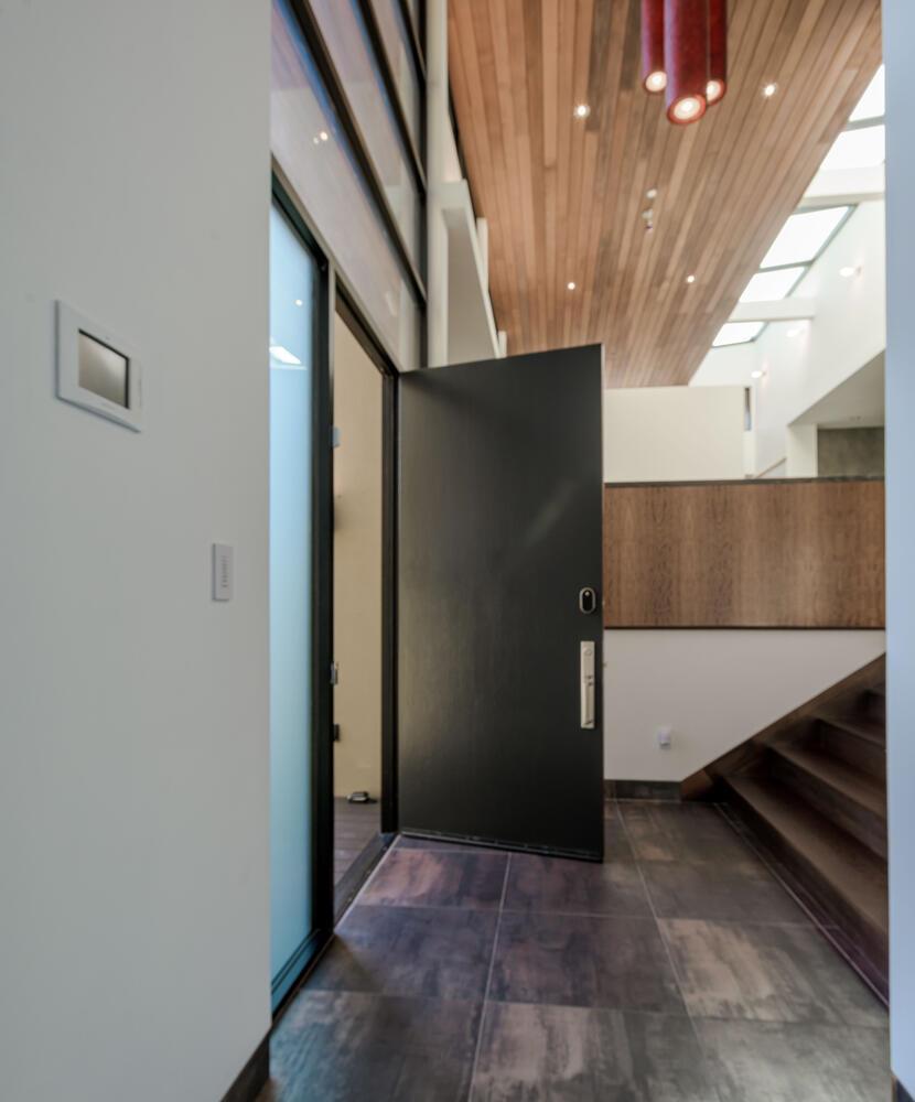 Detail Gallery Image 4 of 66 For 2510 Skyfarm Dr, Hillsborough,  CA 94010 - 5 Beds | 4/1 Baths