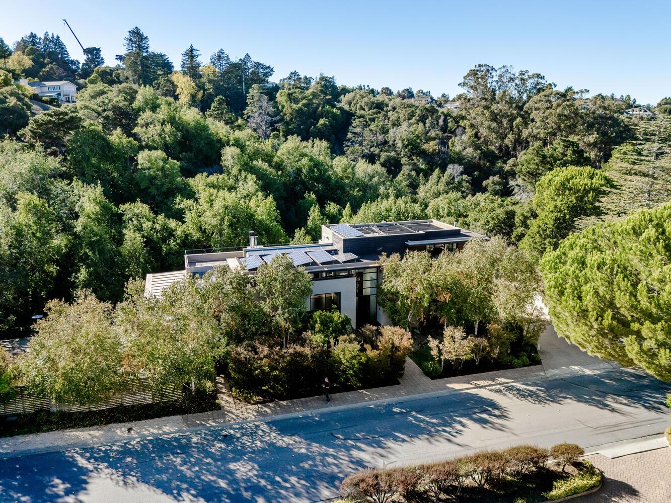 Detail Gallery Image 62 of 66 For 2510 Skyfarm Dr, Hillsborough,  CA 94010 - 5 Beds | 4/1 Baths