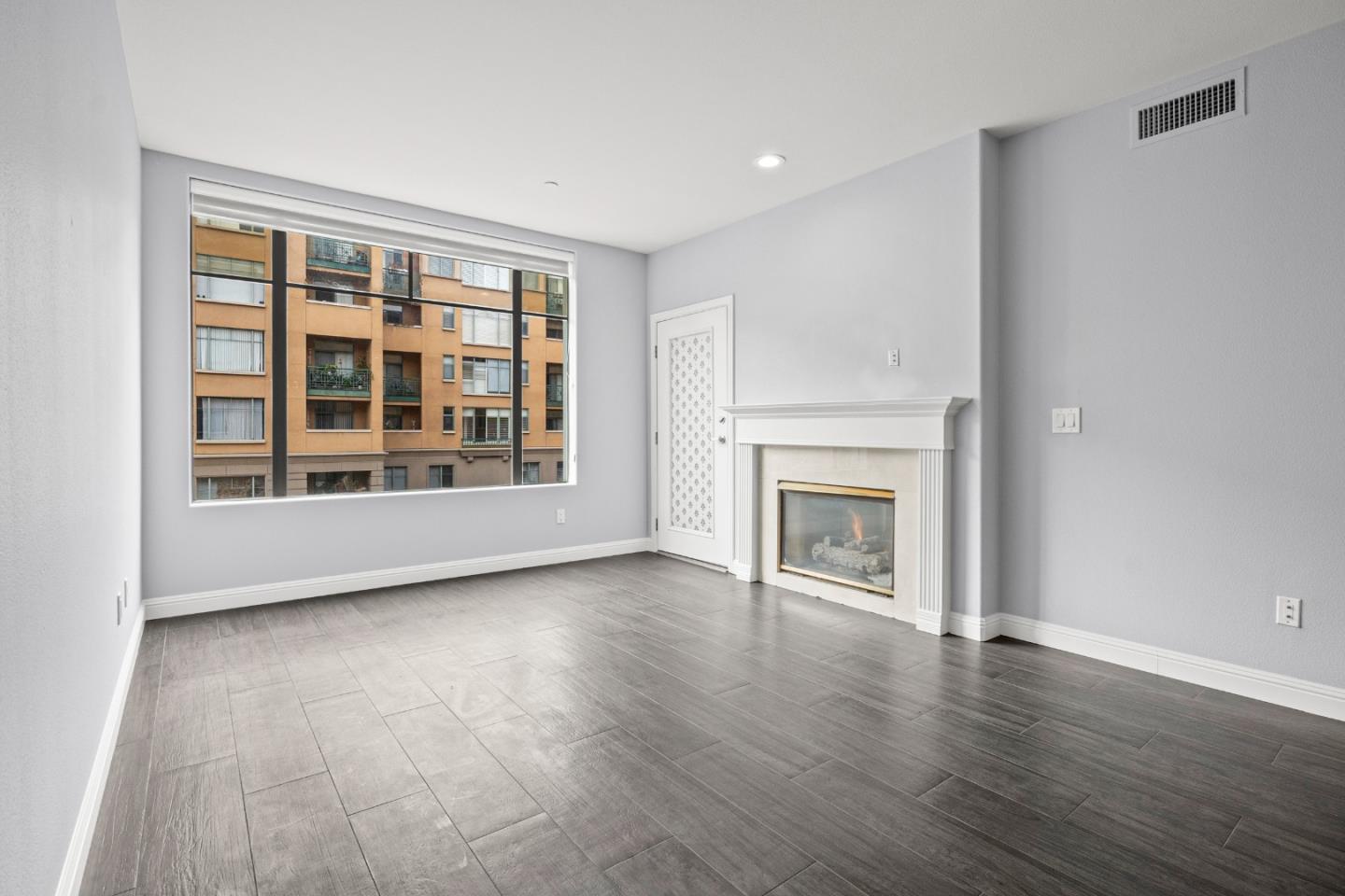 Detail Gallery Image 7 of 33 For 144 S 3rd St #320,  San Jose,  CA 95112 - 1 Beds | 1 Baths