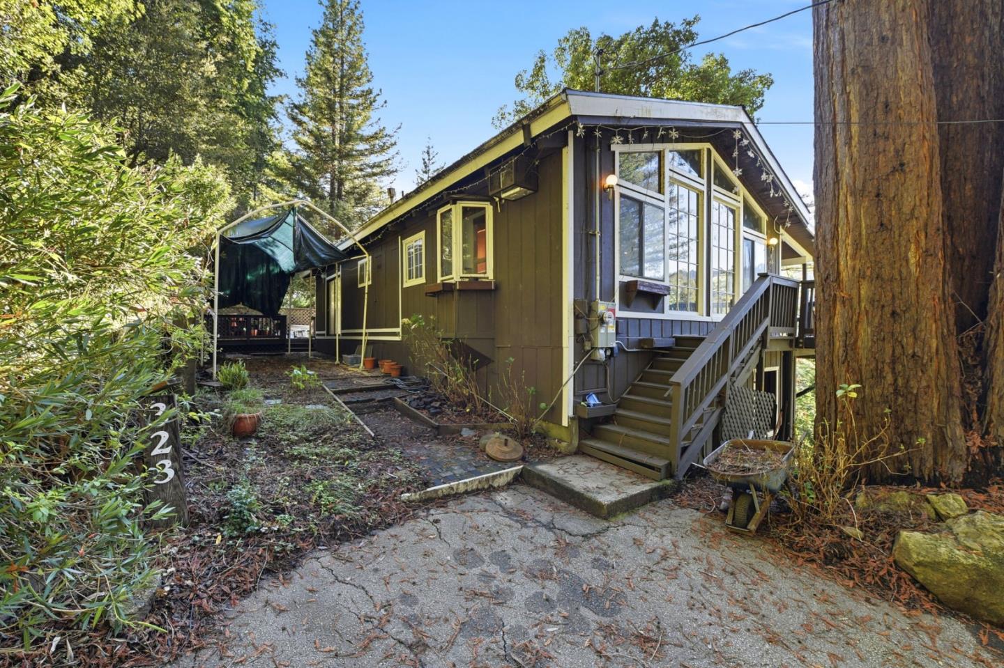 Detail Gallery Image 3 of 31 For 323 Tipping Way, Ben Lomond,  CA 95005 - 4 Beds | 2 Baths