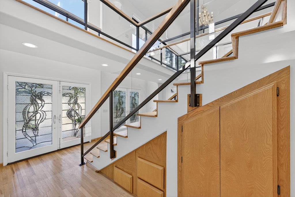 Detail Gallery Image 10 of 72 For 4051 Los Altos Dr, Pebble Beach,  CA 93953 - 3 Beds | 3/1 Baths