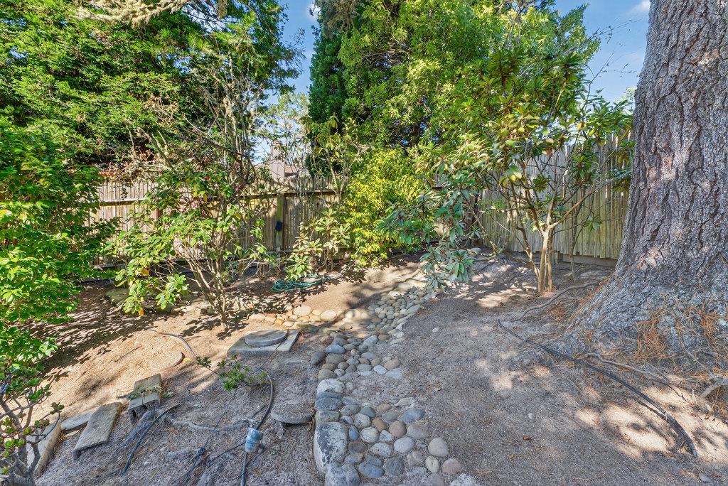 Detail Gallery Image 62 of 72 For 4051 Los Altos Dr, Pebble Beach,  CA 93953 - 3 Beds | 3/1 Baths