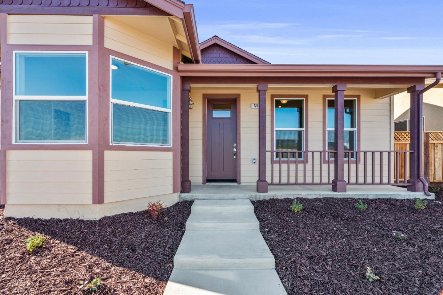 Detail Gallery Image 6 of 35 For 779 Aurora Way, King City,  CA 93930 - 4 Beds | 2 Baths