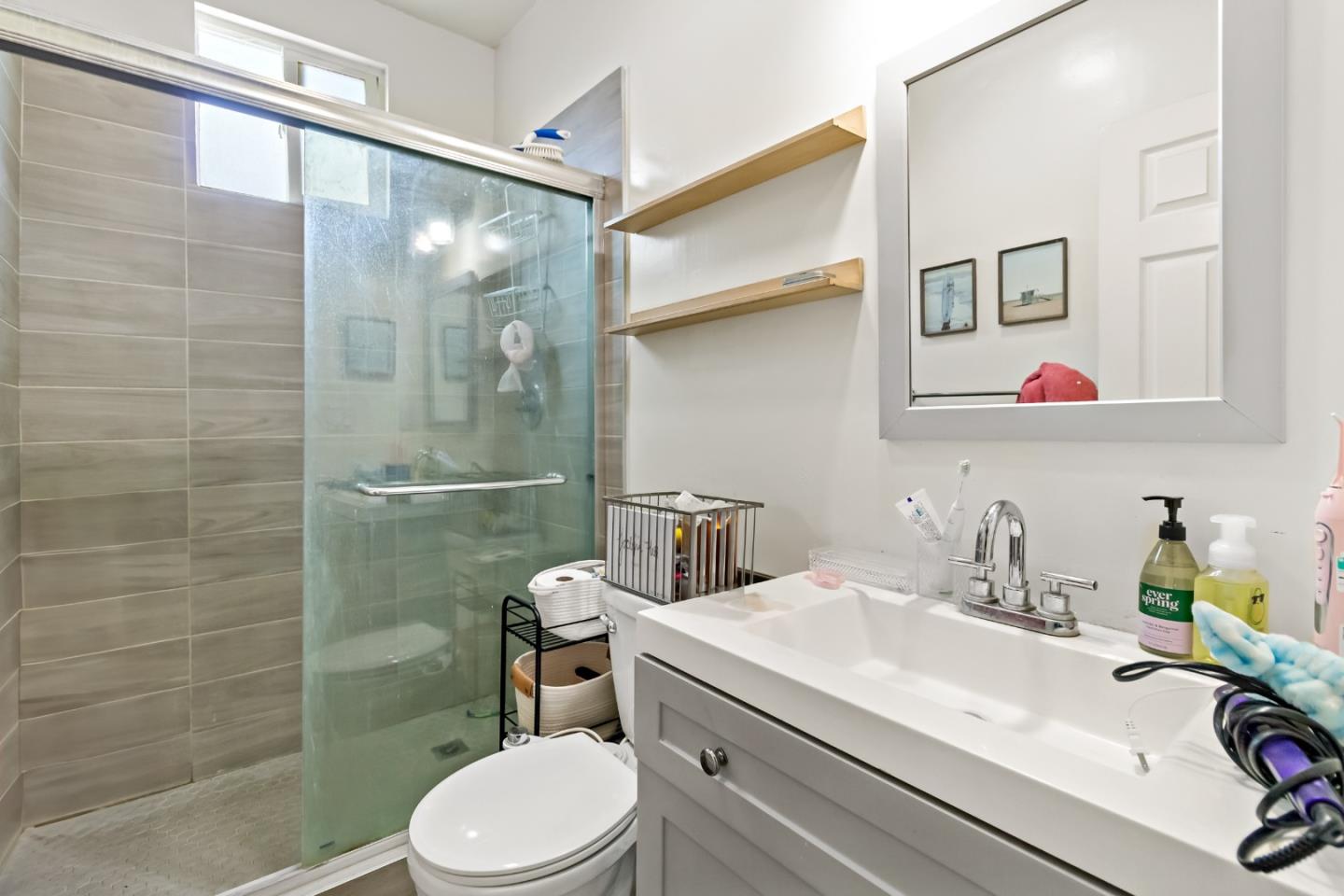 Detail Gallery Image 7 of 12 For 436 N 7th St, San Jose,  CA 95112 - 3 Beds | 2 Baths