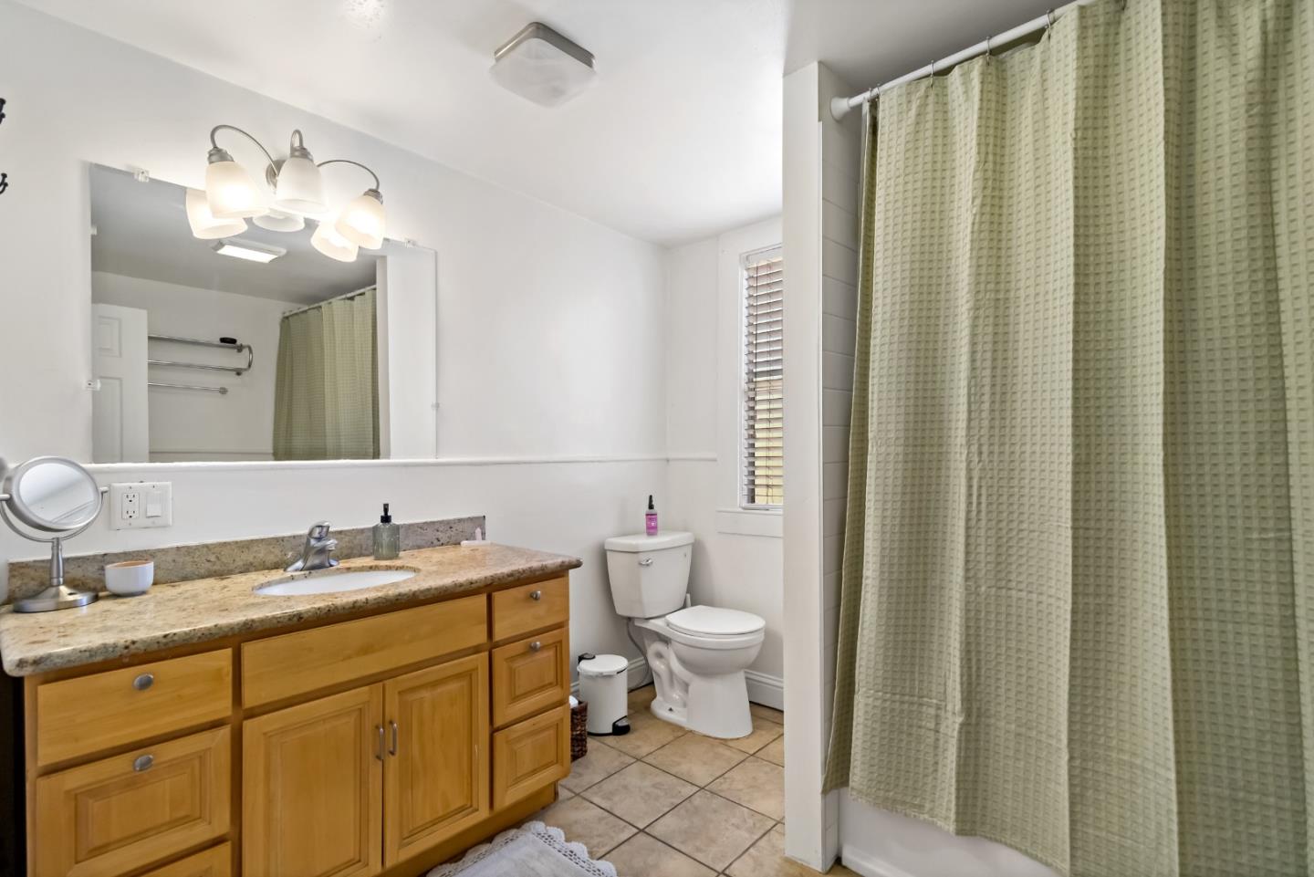 Detail Gallery Image 8 of 12 For 436 N 7th St, San Jose,  CA 95112 - 3 Beds | 2 Baths