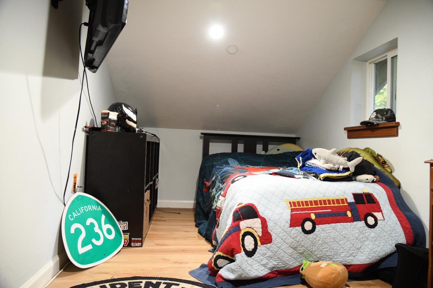 Detail Gallery Image 15 of 19 For 185 Cliff Vw, Boulder Creek,  CA 95006 - 2 Beds | 1 Baths