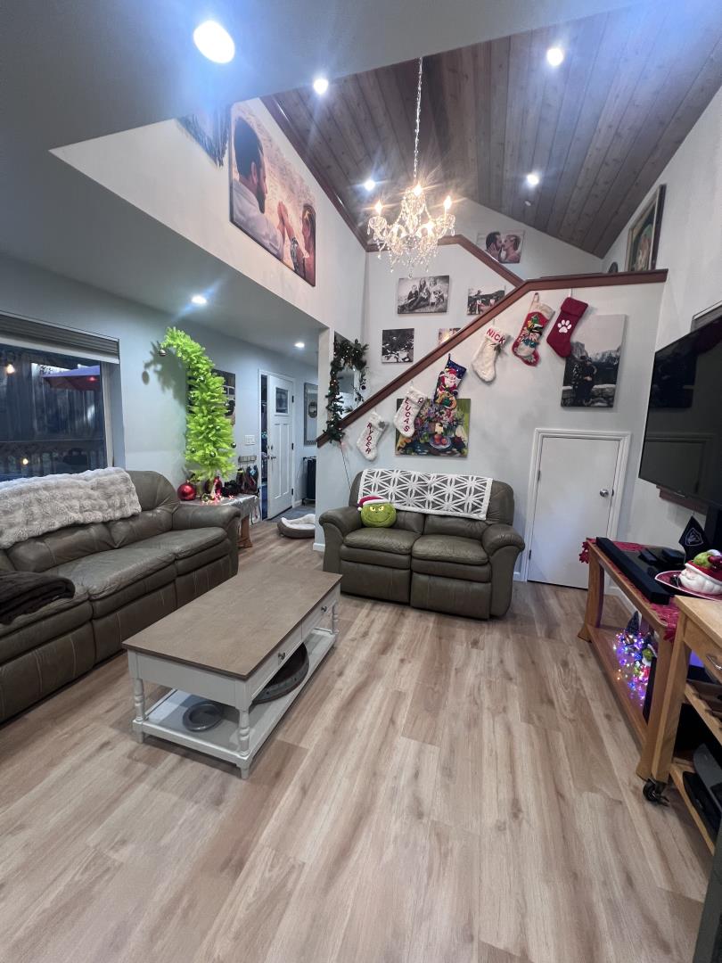 Detail Gallery Image 5 of 19 For 185 Cliff Vw, Boulder Creek,  CA 95006 - 2 Beds | 1 Baths