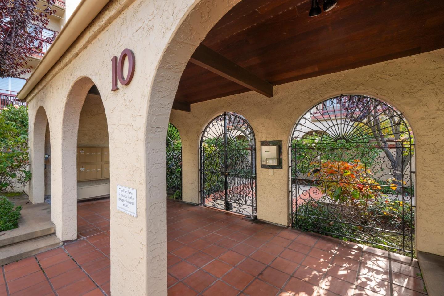 Detail Gallery Image 5 of 47 For 10 9th Ave #206,  San Mateo,  CA 94401 - 2 Beds | 2 Baths