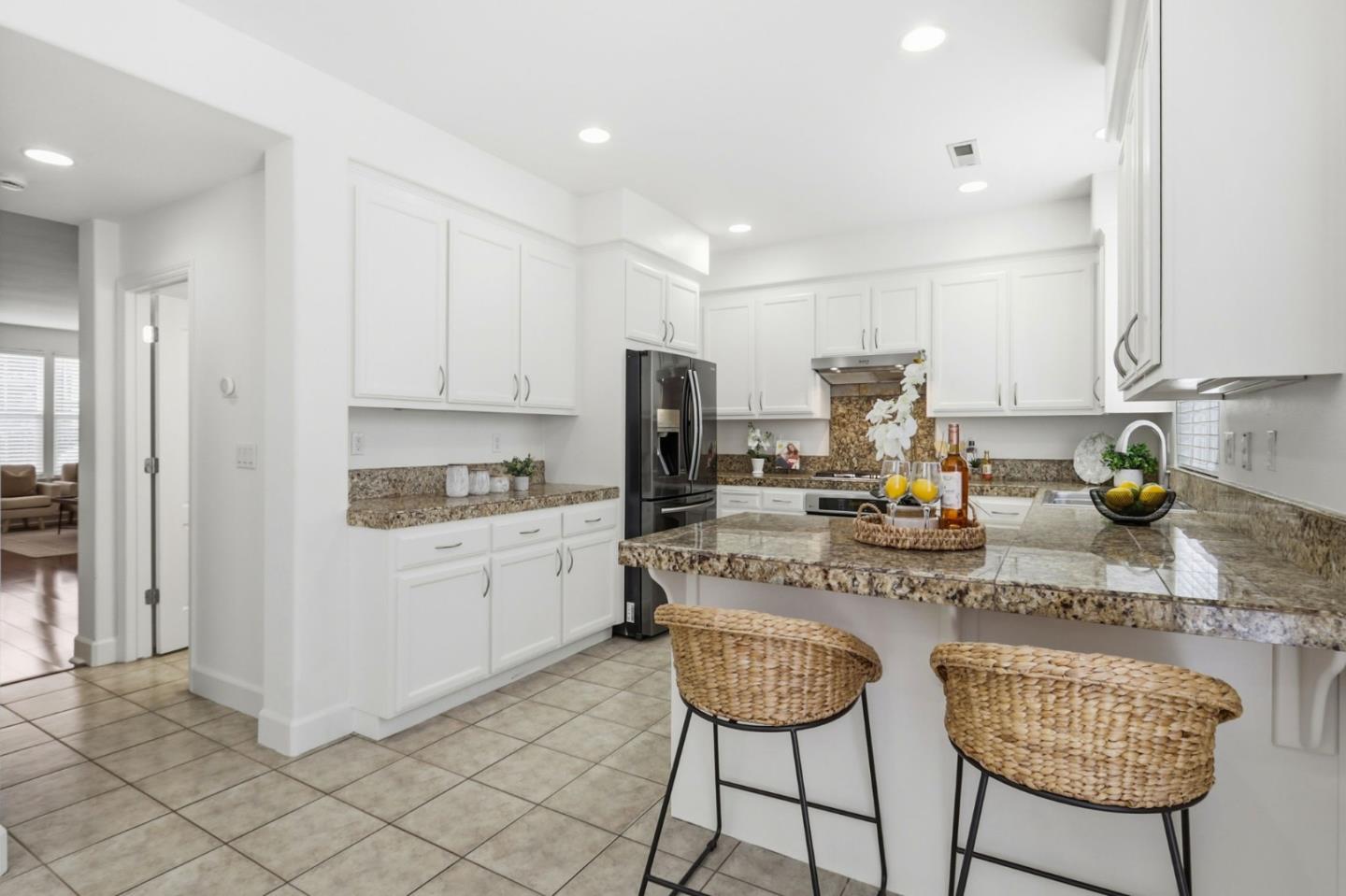 Detail Gallery Image 13 of 51 For 4790 Canela Way, San Jose,  CA 95136 - 4 Beds | 2/1 Baths