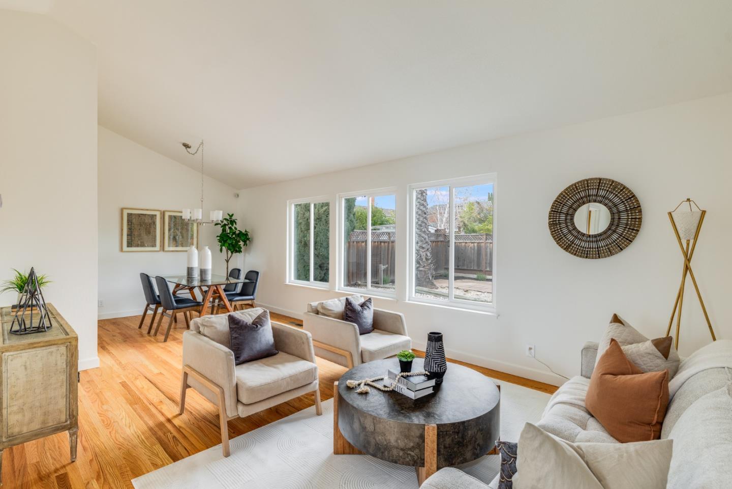 Detail Gallery Image 9 of 67 For 2283 Lemoyne Way, Campbell,  CA 95008 - 4 Beds | 2/1 Baths