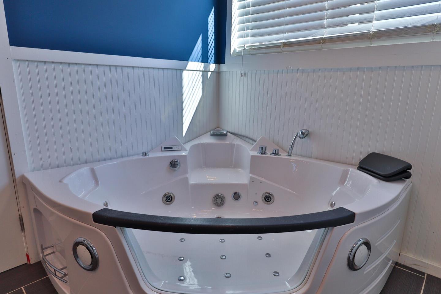 Detail Gallery Image 106 of 142 For 2310 Diana Ave, Morgan Hill,  CA 95037 - 4 Beds | 2 Baths