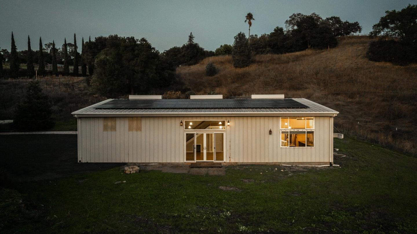 Detail Gallery Image 121 of 142 For 2310 Diana Ave, Morgan Hill,  CA 95037 - 4 Beds | 2 Baths