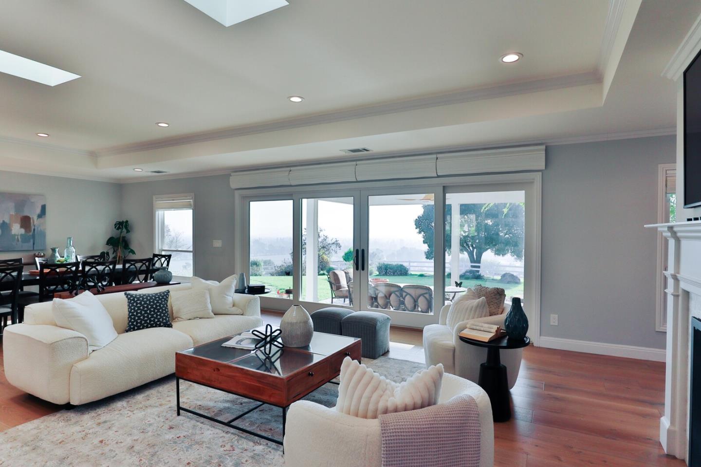 Detail Gallery Image 18 of 142 For 2310 Diana Ave, Morgan Hill,  CA 95037 - 4 Beds | 2 Baths