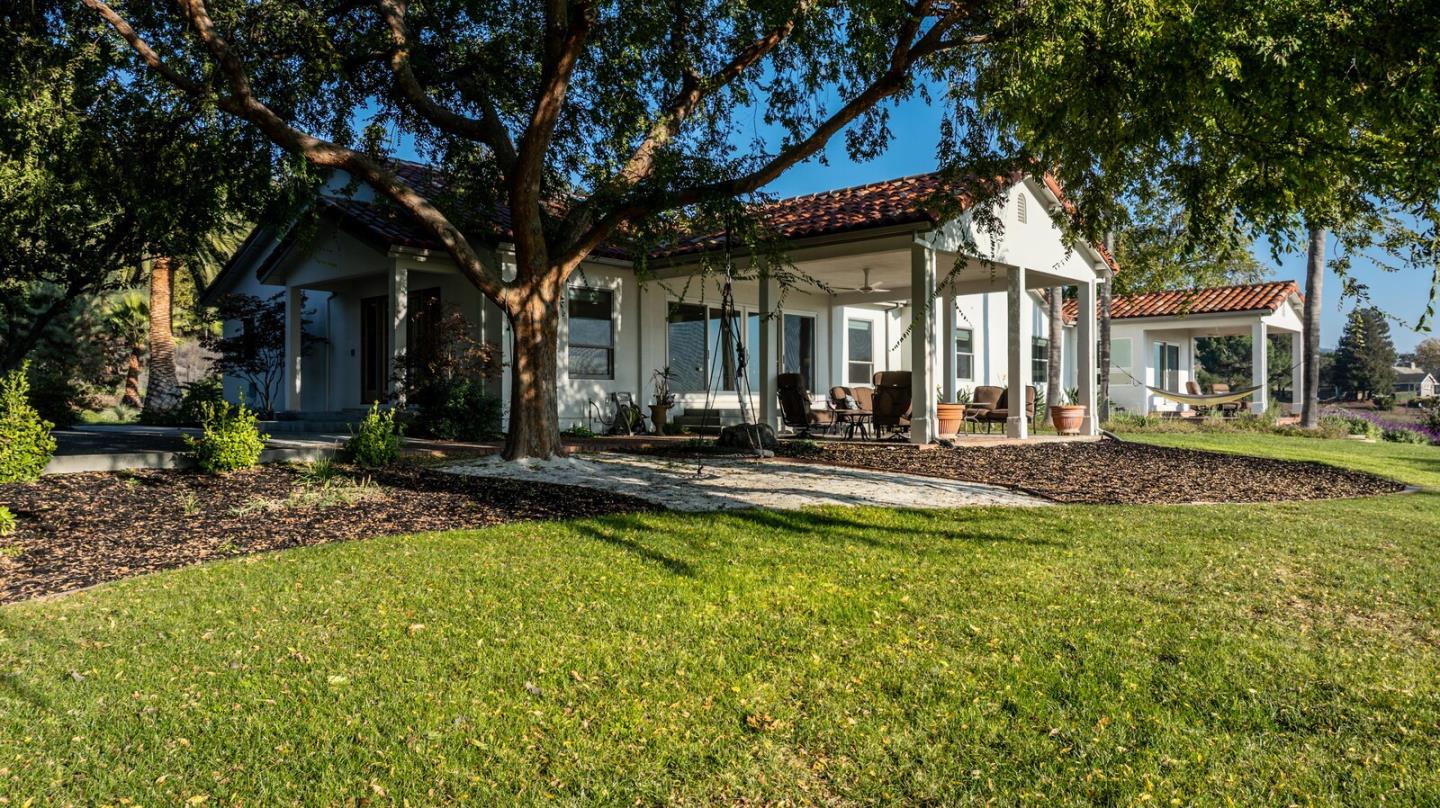 Detail Gallery Image 23 of 142 For 2310 Diana Ave, Morgan Hill,  CA 95037 - 4 Beds | 2 Baths