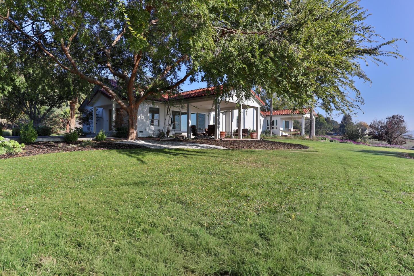 Detail Gallery Image 24 of 142 For 2310 Diana Ave, Morgan Hill,  CA 95037 - 4 Beds | 2 Baths