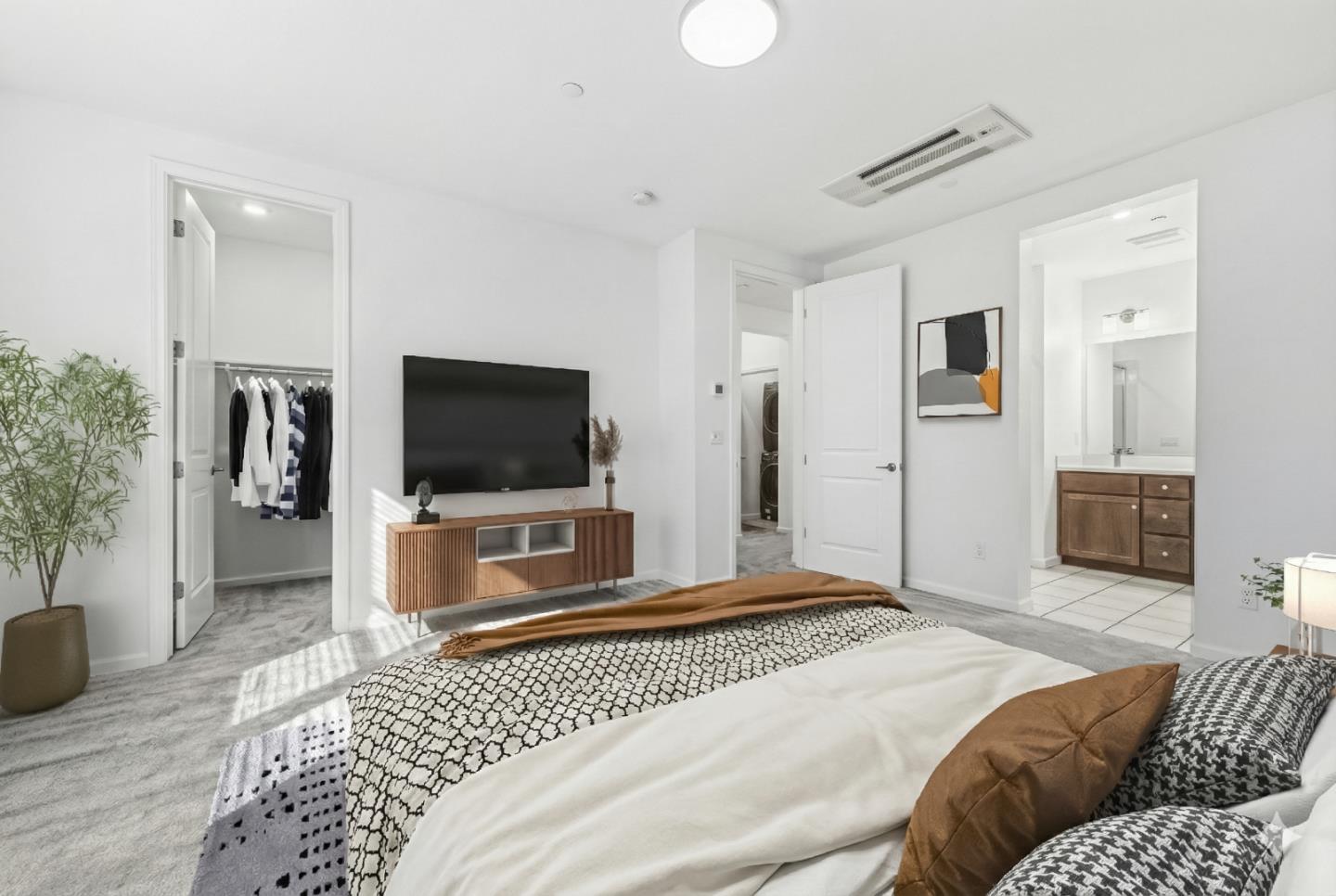 Detail Gallery Image 10 of 35 For 5406 Saffron Way, Dublin,  CA 94568 - 3 Beds | 3 Baths