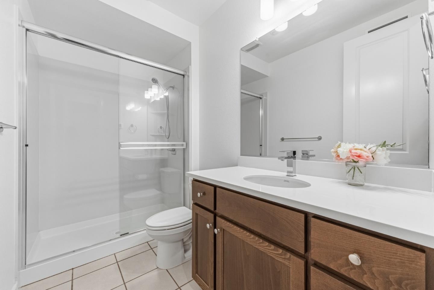 Detail Gallery Image 14 of 35 For 5406 Saffron Way, Dublin,  CA 94568 - 3 Beds | 3 Baths