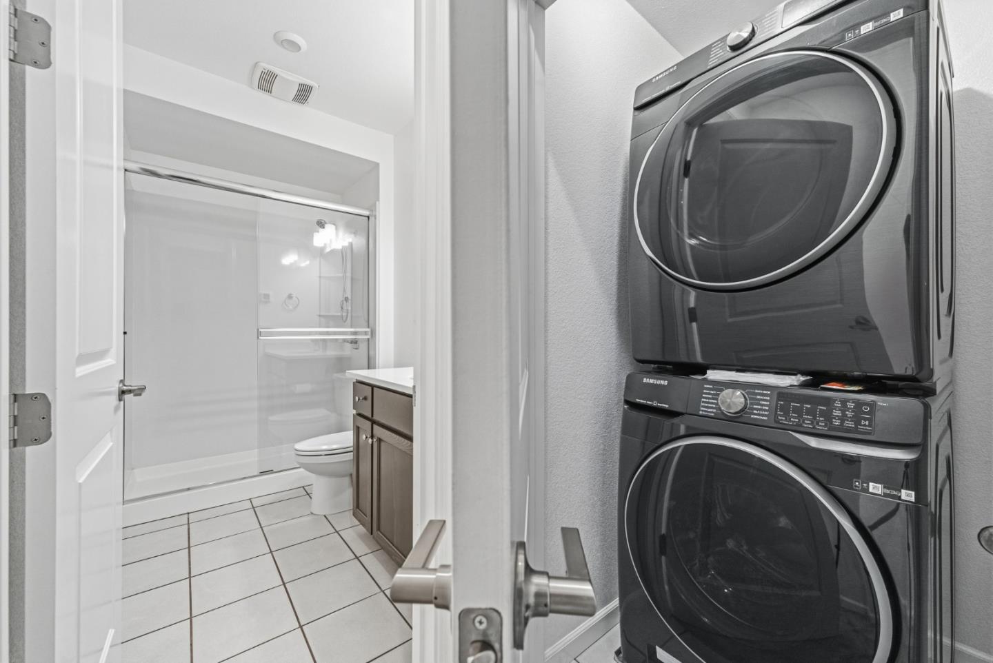 Detail Gallery Image 16 of 35 For 5406 Saffron Way, Dublin,  CA 94568 - 3 Beds | 3 Baths