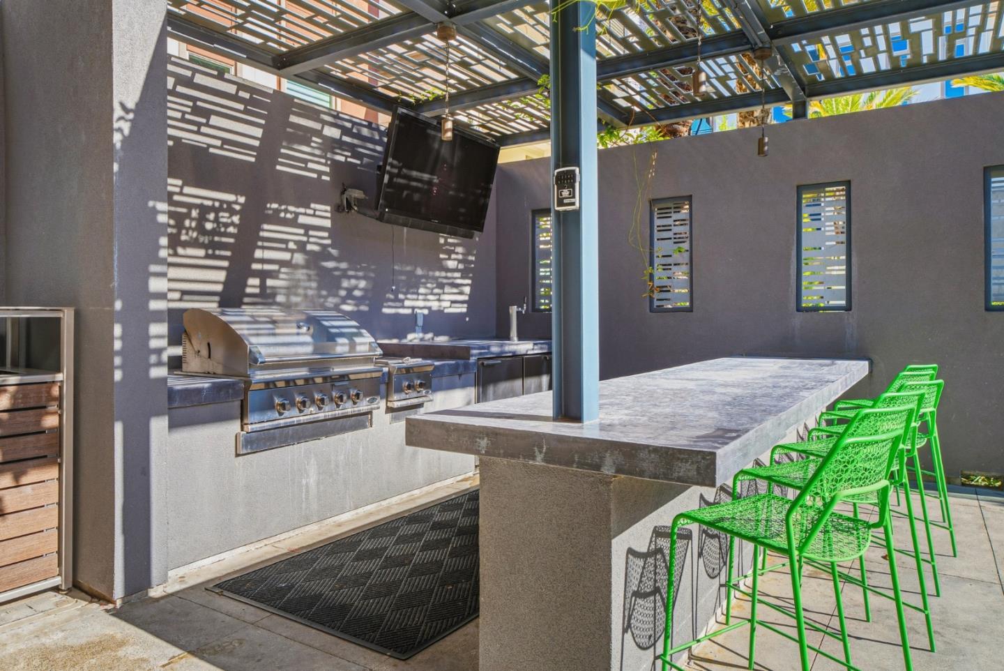 Detail Gallery Image 28 of 35 For 5406 Saffron Way, Dublin,  CA 94568 - 3 Beds | 3 Baths