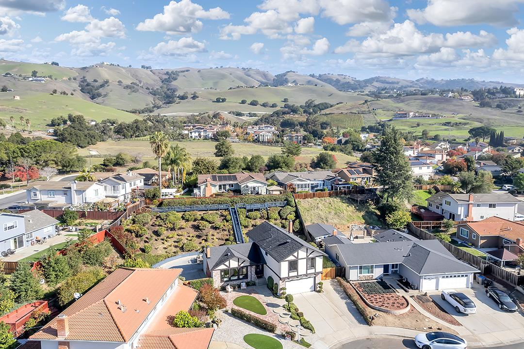 Detail Gallery Image 42 of 48 For 2984 Springbrook Ct, San Jose,  CA 95148 - 4 Beds | 2/1 Baths