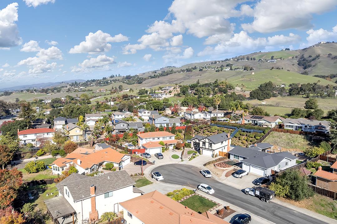 Detail Gallery Image 43 of 48 For 2984 Springbrook Ct, San Jose,  CA 95148 - 4 Beds | 2/1 Baths