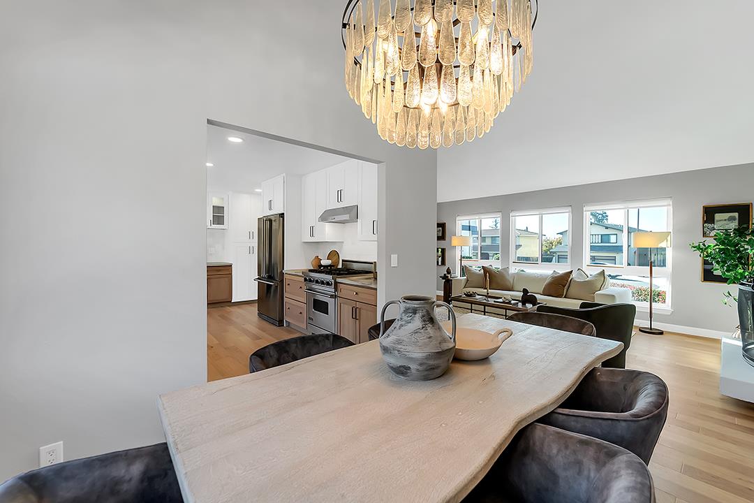 Detail Gallery Image 9 of 48 For 2984 Springbrook Ct, San Jose,  CA 95148 - 4 Beds | 2/1 Baths