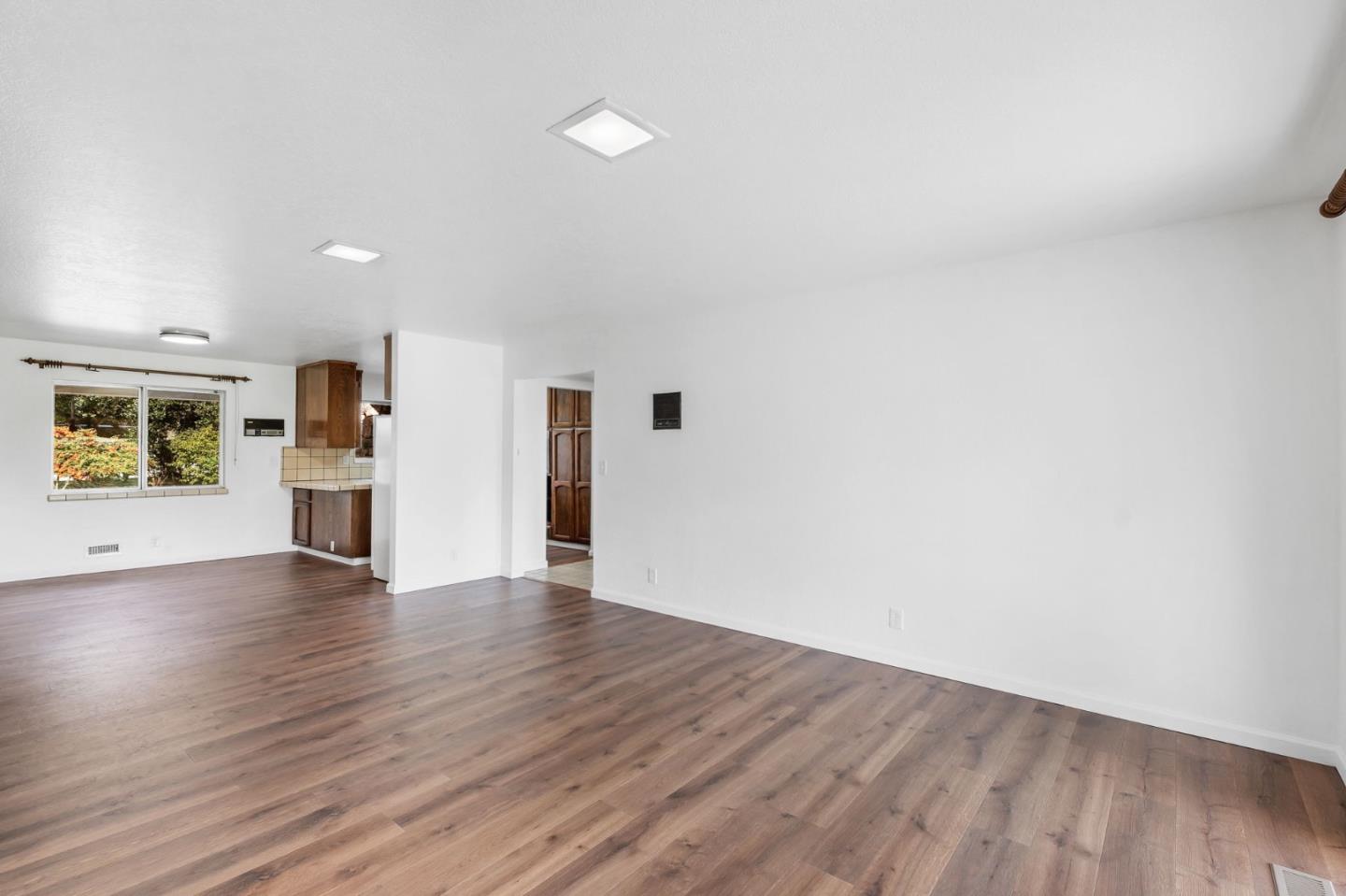 Detail Gallery Image 17 of 58 For 2800 Dryden Ave, Gilroy,  CA 95020 - 4 Beds | 2/1 Baths