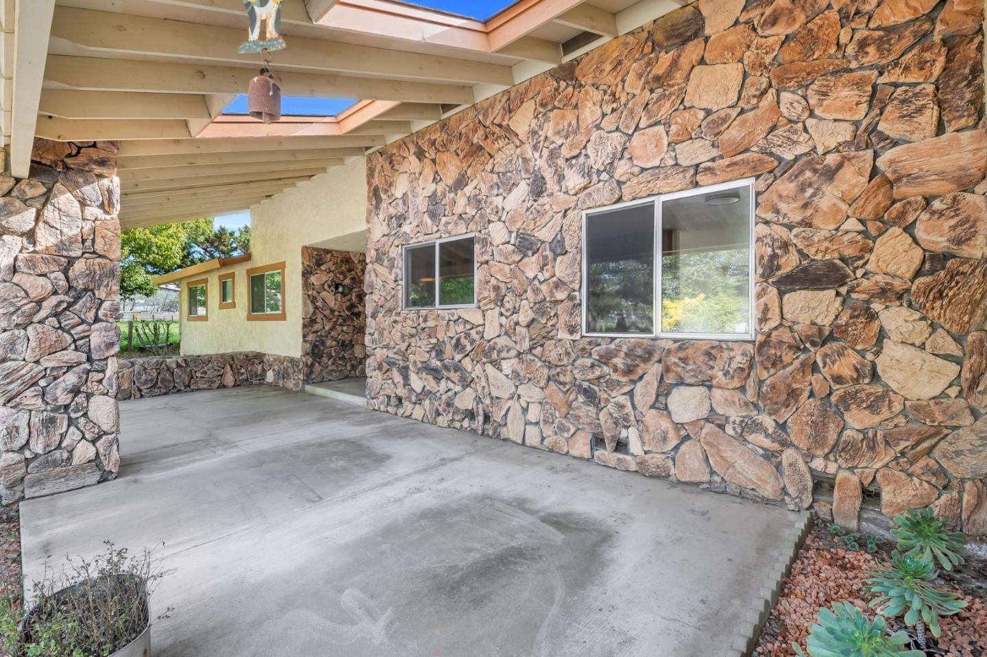 Detail Gallery Image 41 of 58 For 2800 Dryden Ave, Gilroy,  CA 95020 - 4 Beds | 2/1 Baths