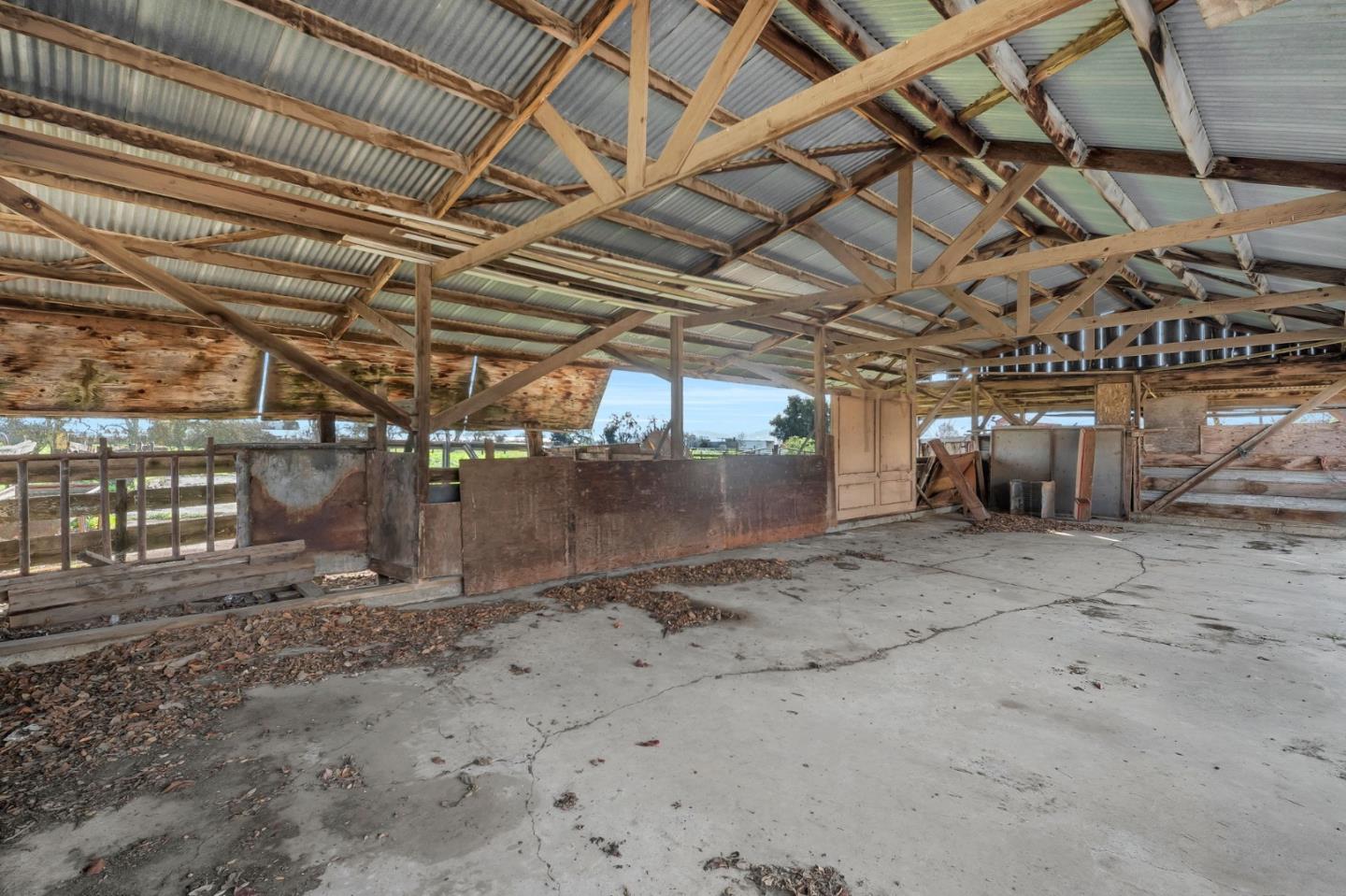 Detail Gallery Image 52 of 58 For 2800 Dryden Ave, Gilroy,  CA 95020 - 4 Beds | 2/1 Baths