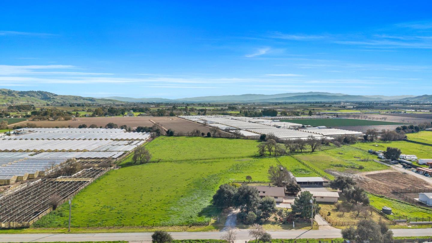 Detail Gallery Image 56 of 58 For 2800 Dryden Ave, Gilroy,  CA 95020 - 4 Beds | 2/1 Baths