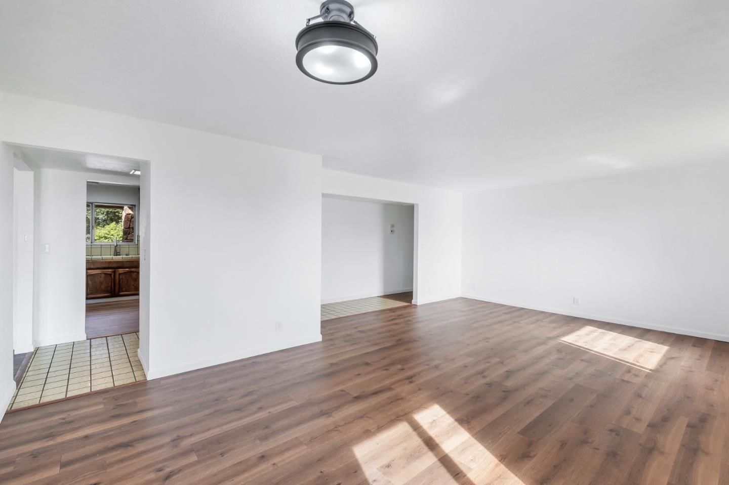 Detail Gallery Image 8 of 58 For 2800 Dryden Ave, Gilroy,  CA 95020 - 4 Beds | 2/1 Baths