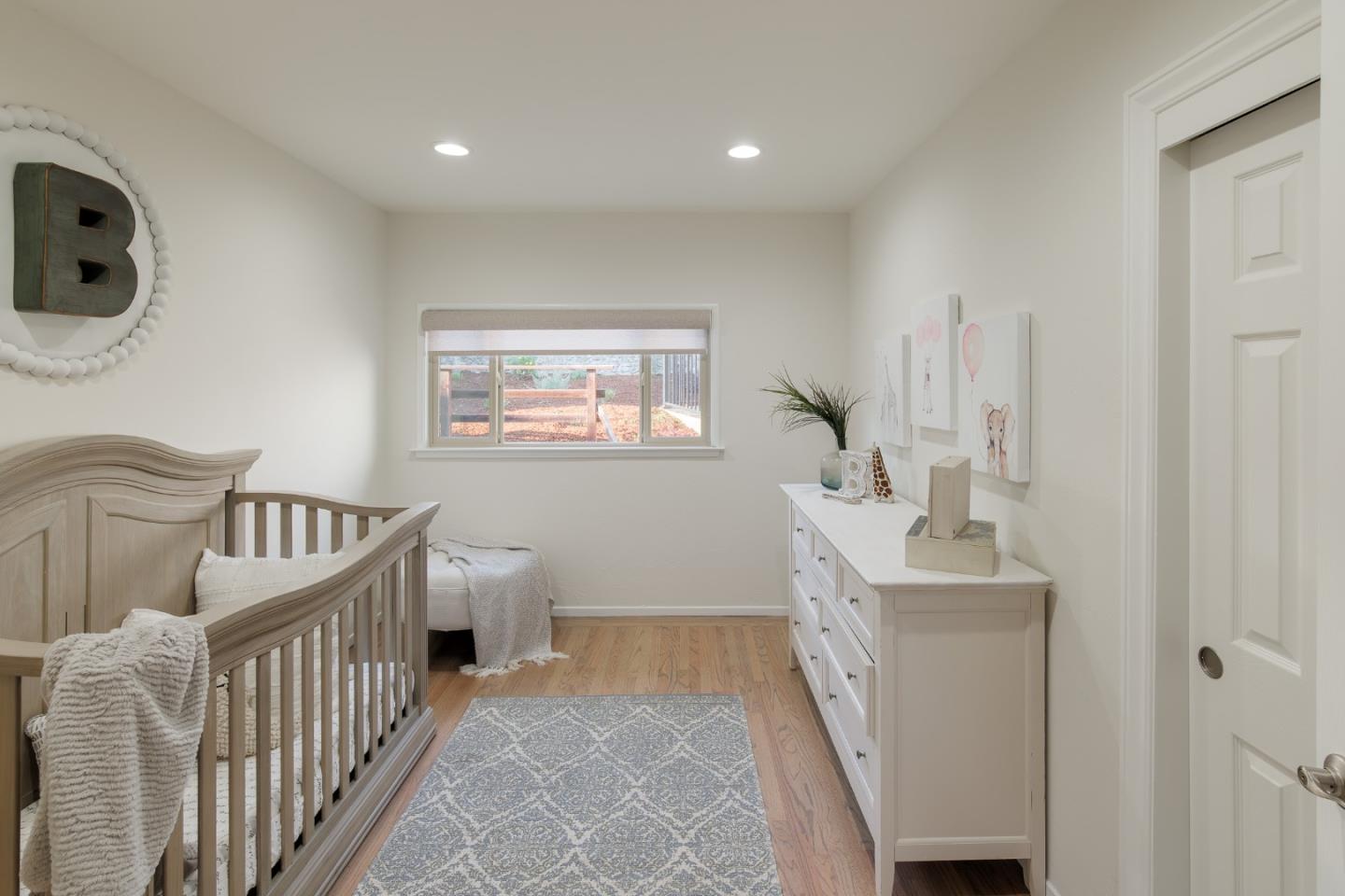 Detail Gallery Image 16 of 32 For 2331 Buena Vista Ave, Belmont,  CA 94002 - 4 Beds | 3 Baths