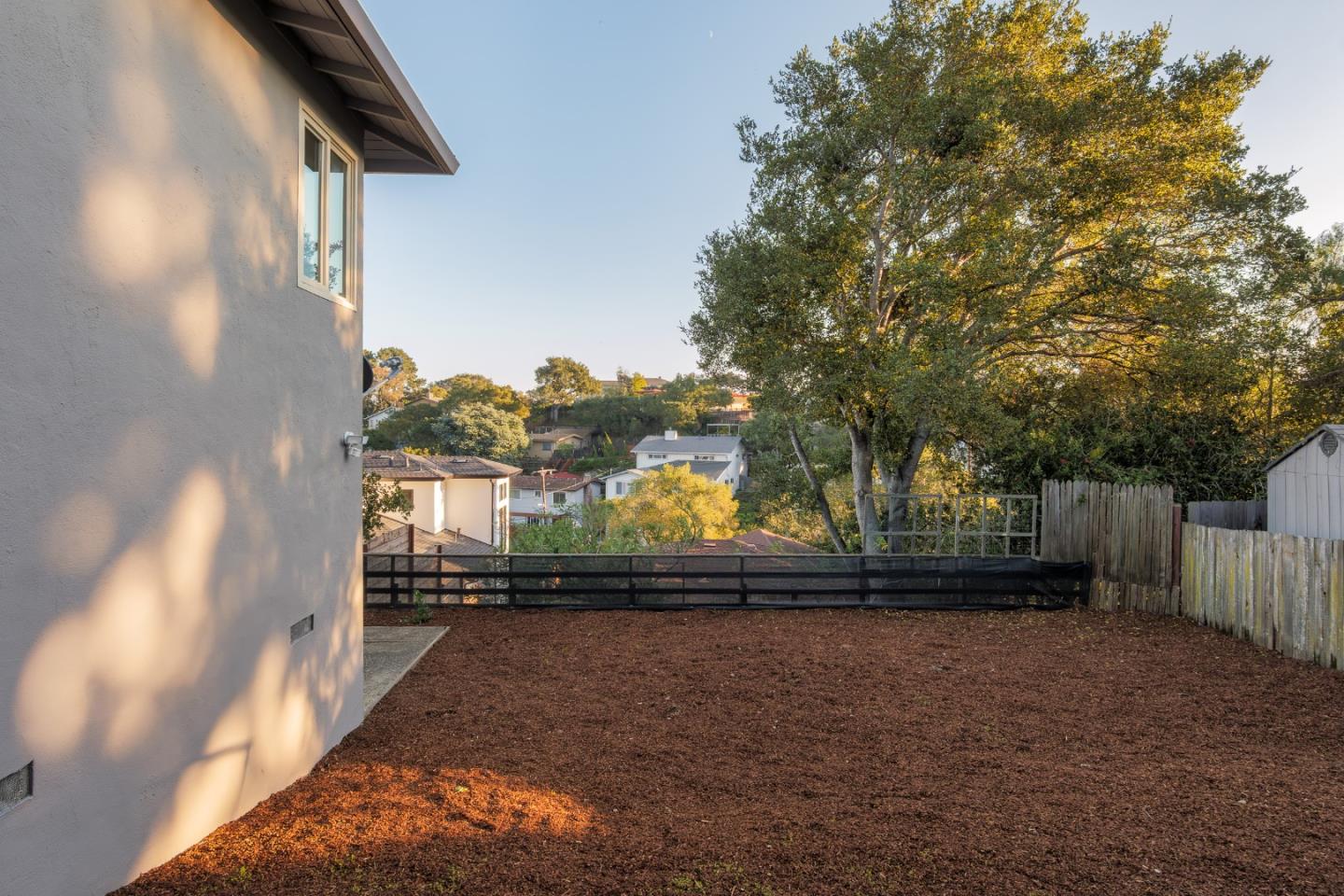 Detail Gallery Image 25 of 32 For 2331 Buena Vista Ave, Belmont,  CA 94002 - 4 Beds | 3 Baths