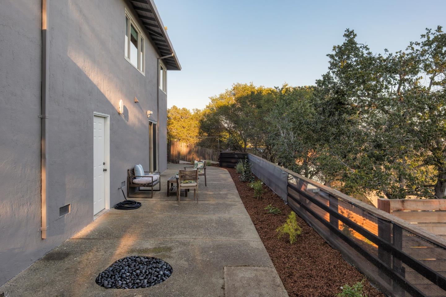 Detail Gallery Image 27 of 32 For 2331 Buena Vista Ave, Belmont,  CA 94002 - 4 Beds | 3 Baths