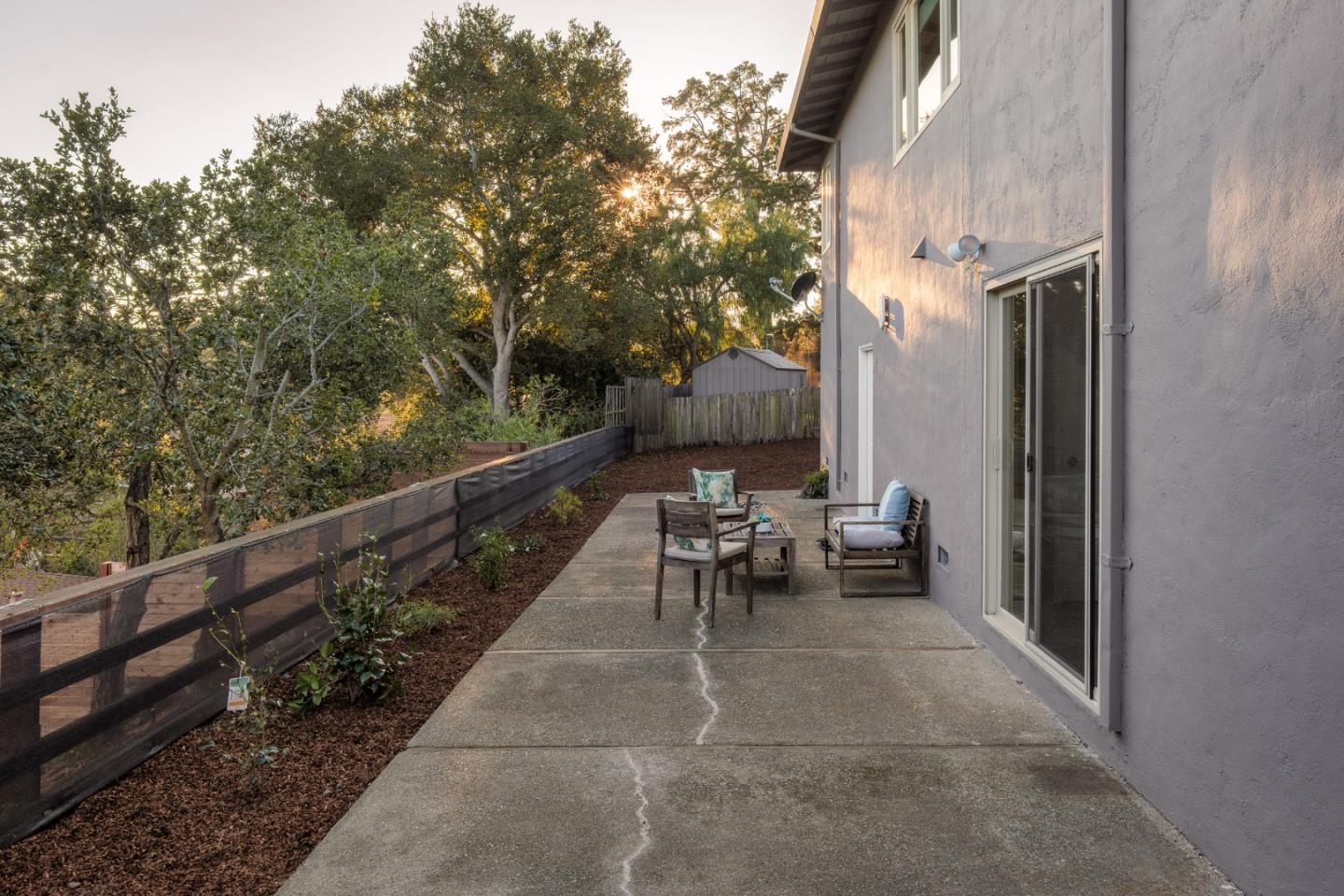 Detail Gallery Image 28 of 32 For 2331 Buena Vista Ave, Belmont,  CA 94002 - 4 Beds | 3 Baths