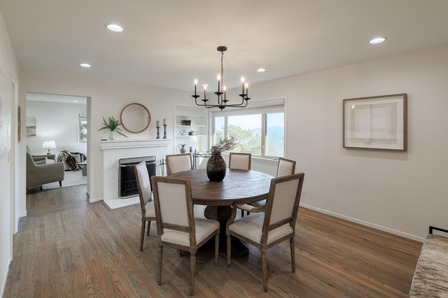 Detail Gallery Image 9 of 32 For 2331 Buena Vista Ave, Belmont,  CA 94002 - 4 Beds | 3 Baths