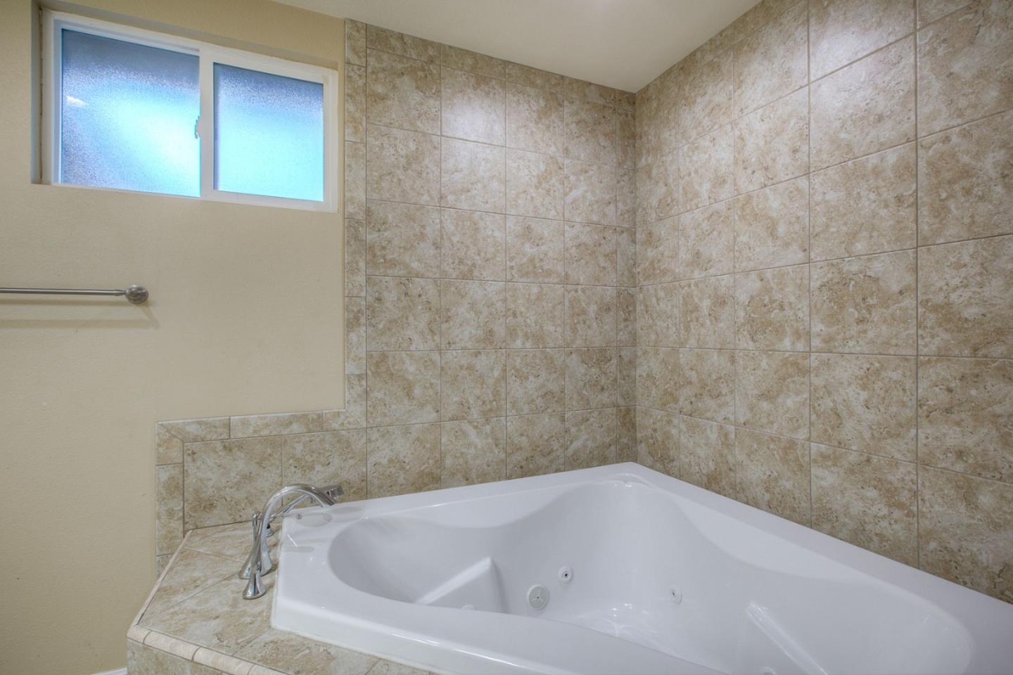 Detail Gallery Image 31 of 35 For 18261 Sanders Dr, Lake Elsinore,  CA 92530 - 3 Beds | 2 Baths