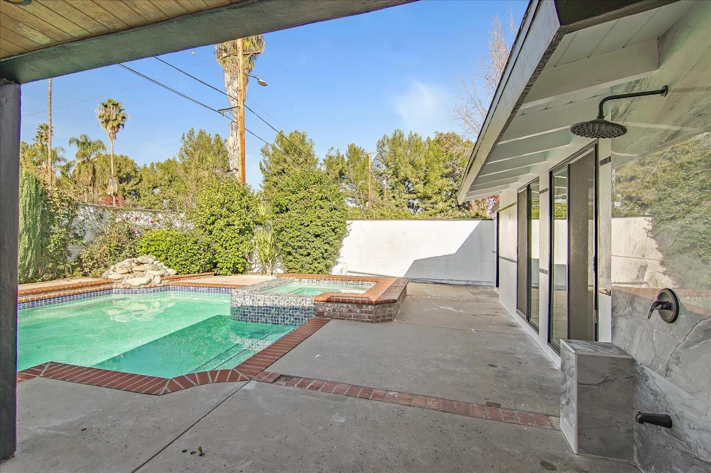 Detail Gallery Image 41 of 45 For 6513 Corbin Ave, Woodland Hills,  CA 91367 - 5 Beds | 3 Baths