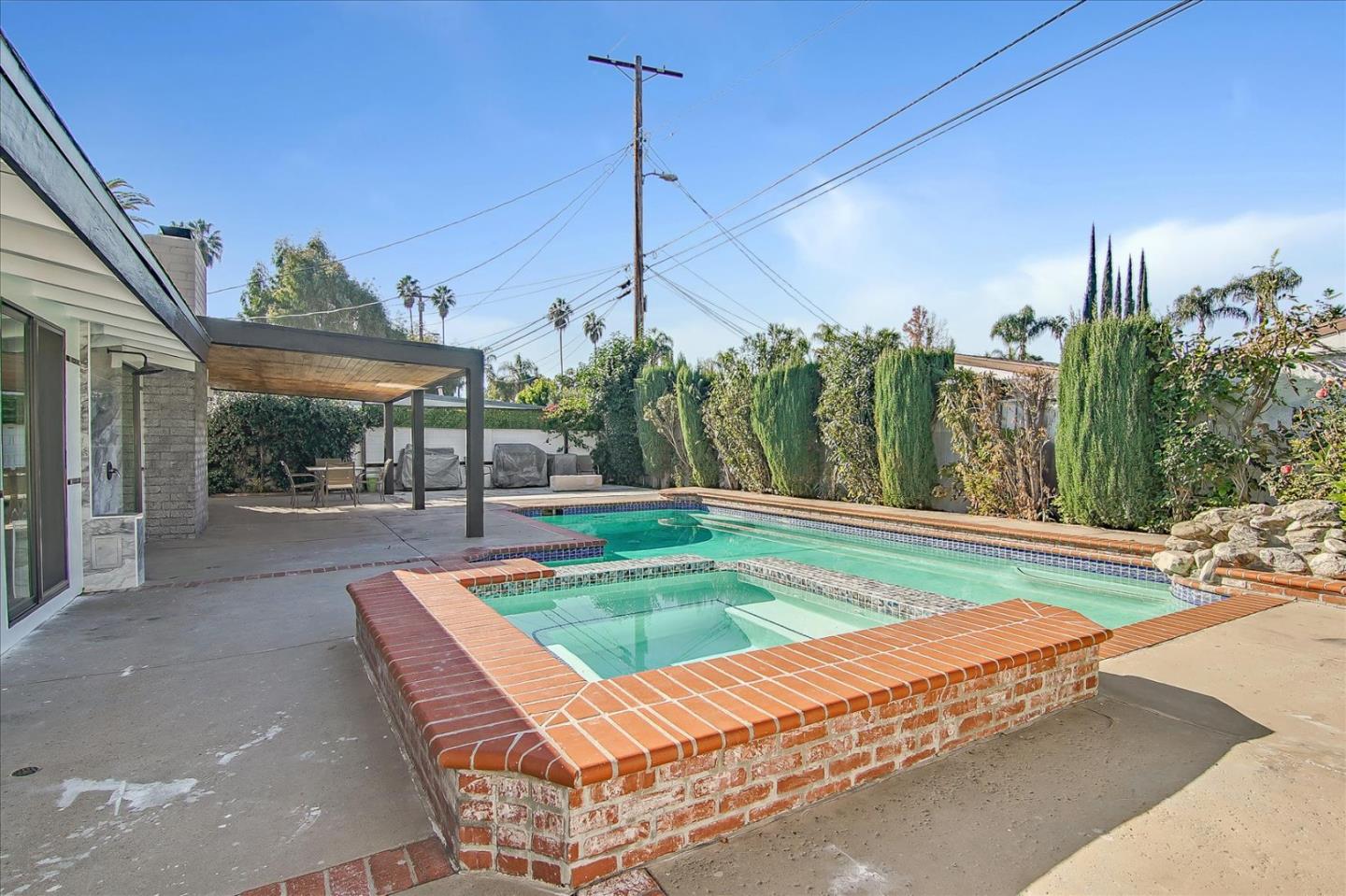 Detail Gallery Image 44 of 45 For 6513 Corbin Ave, Woodland Hills,  CA 91367 - 5 Beds | 3 Baths