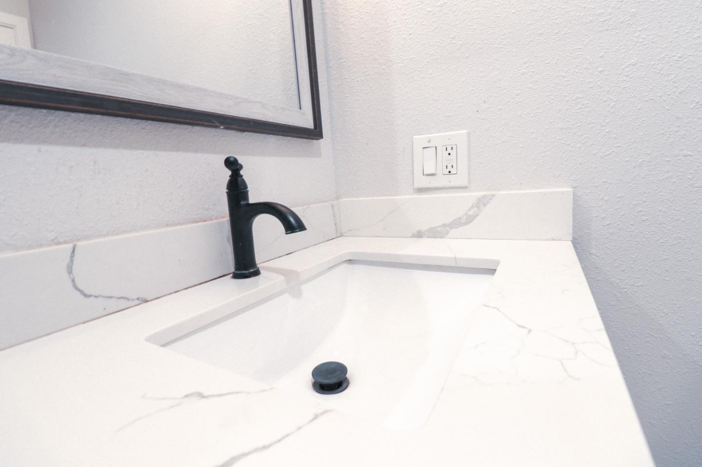 Detail Gallery Image 31 of 39 For 1331 87th Ave, Oakland,  CA 94621 - – Beds | – Baths