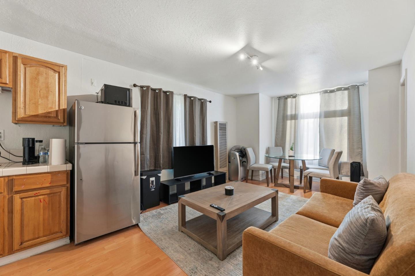 Detail Gallery Image 3 of 13 For 92 N 6th St, San Jose,  CA 95112 - – Beds | – Baths