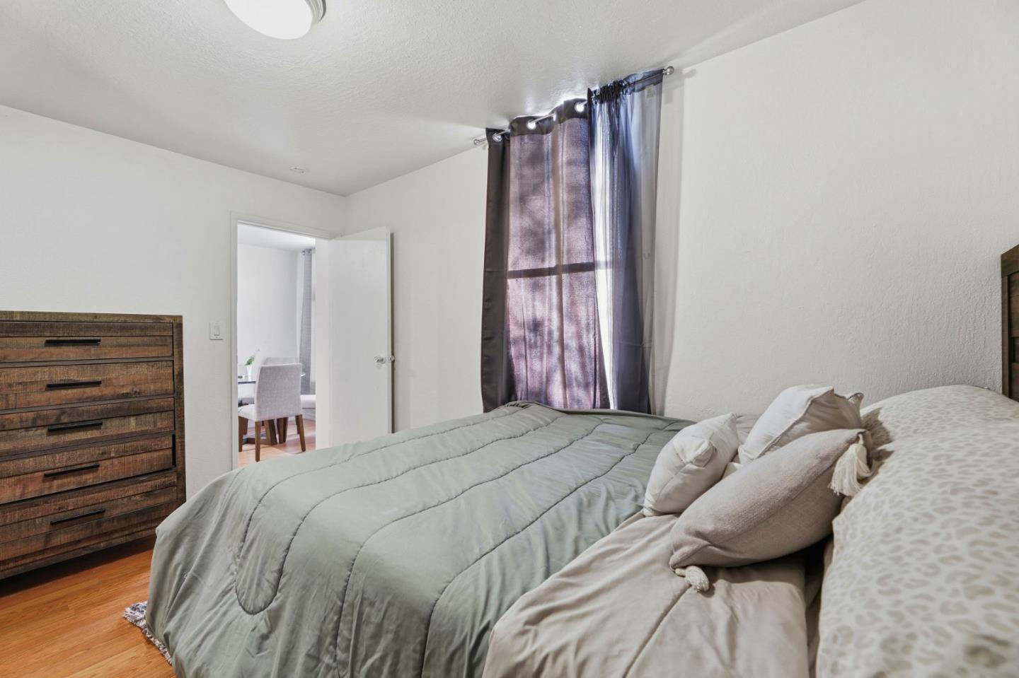 Detail Gallery Image 6 of 13 For 92 N 6th St, San Jose,  CA 95112 - – Beds | – Baths